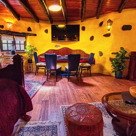 Lava - Sauna, Beheizter Pool, Traumhafter Meerblick, Billiard, Tischtennis Apartament *